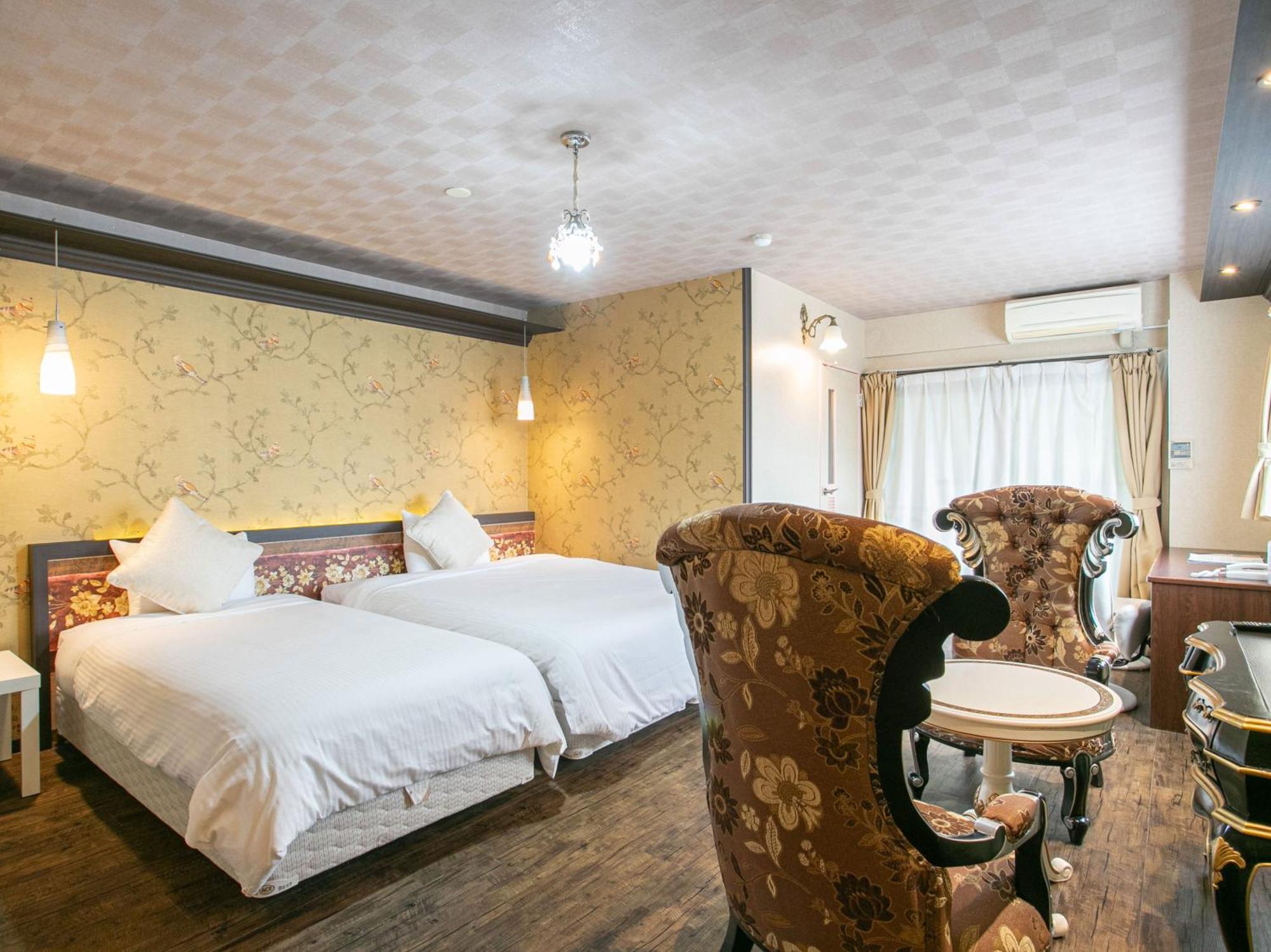 Yufuin Besso Shikisai Hotel Quarto foto