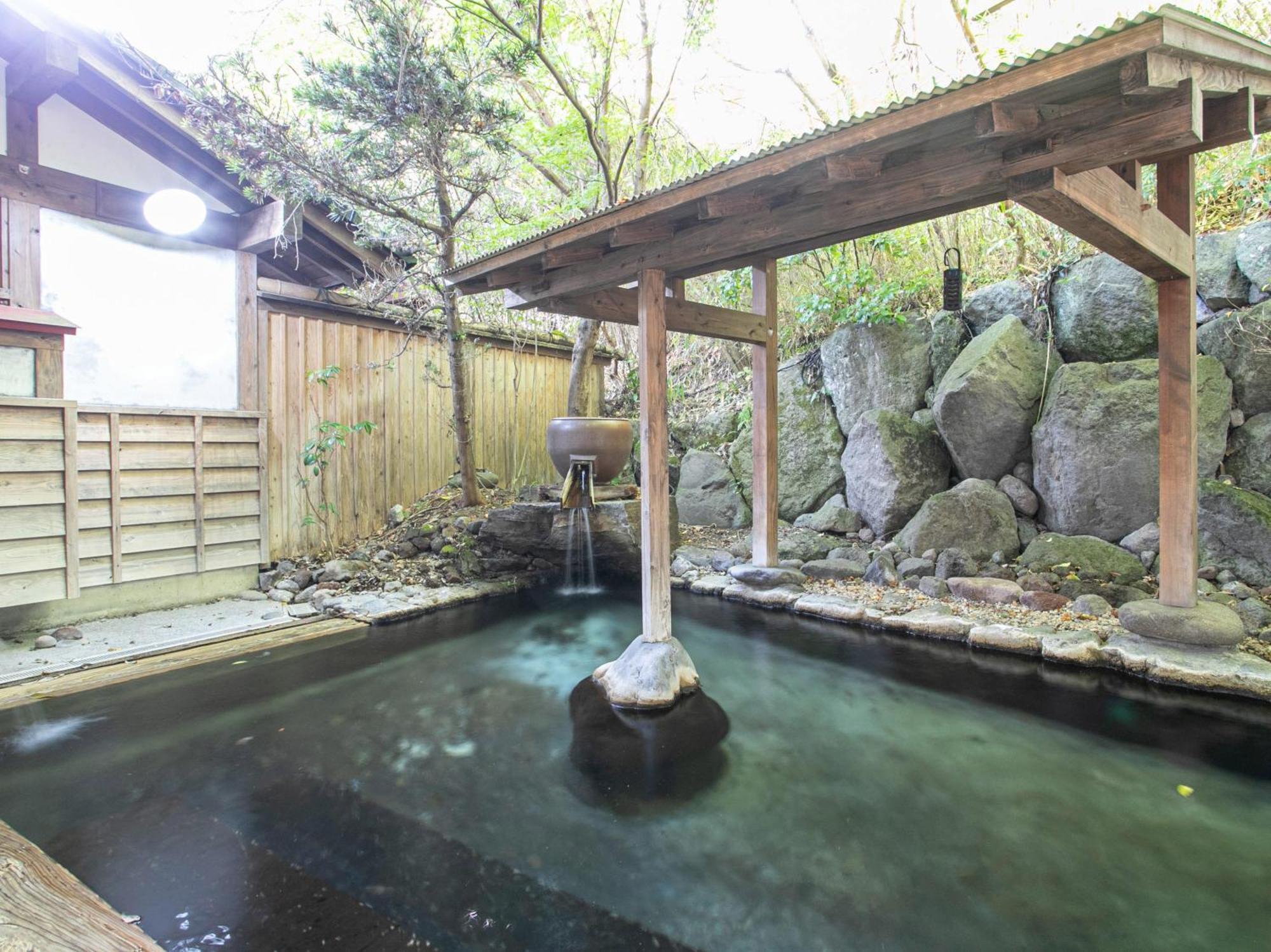 Yufuin Besso Shikisai Hotel Exterior foto